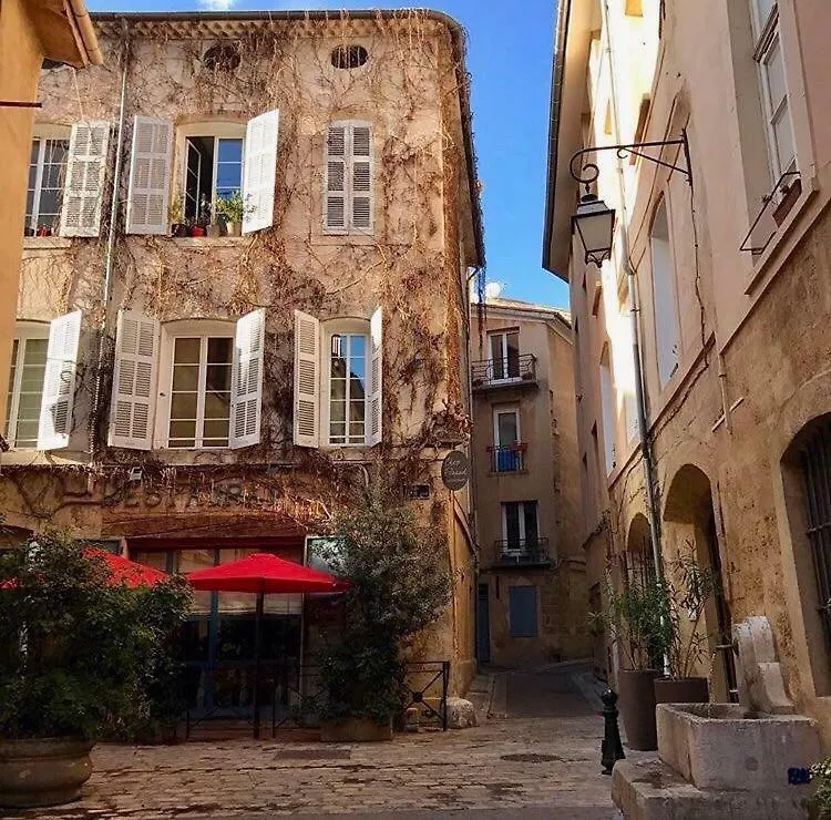 Hameau Des Cedres Hotel Aix-en-Provence Guest house